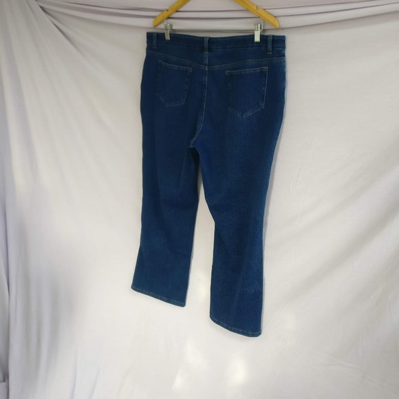 size 18p Ankle length Blue jeans Cropped Lightweight so so soft denim material - Picture 3 of 6